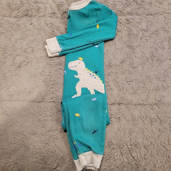 Carter Ondie Pj's - Picture 3 of 3